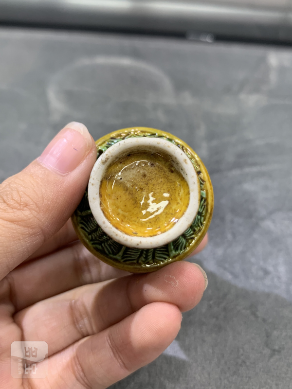 清晚期素三彩堆塑蕉叶纹福寿纹鼻烟壶 - 图7